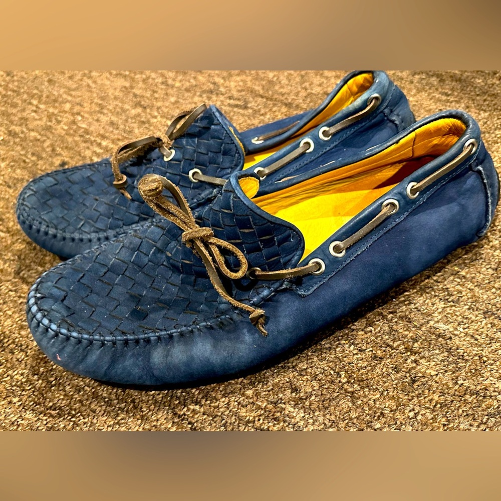 Saks Fifth Ave Brazil Mens 9.5 suede blue slip ons rubber sole driving moccasin